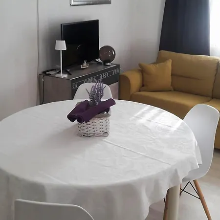 Holiday home Lovely In With Wifi